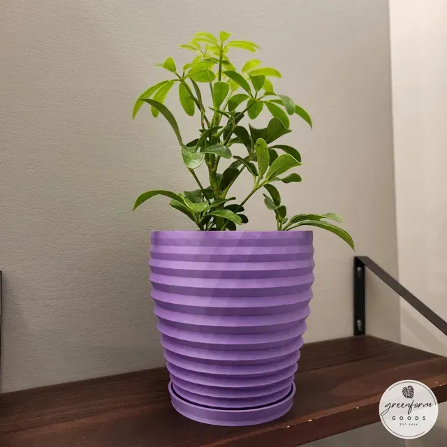 Geometric Planter with Subtle Twisting Rings — Фото 6 из 9