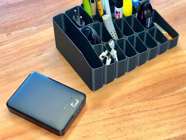 Desktop organizer for pens, cables and USB sticks — Фото 4 из 13