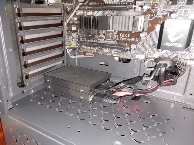 2.5" Drive Case for HDD/SSD - Modular Storage — Image 7 of 7