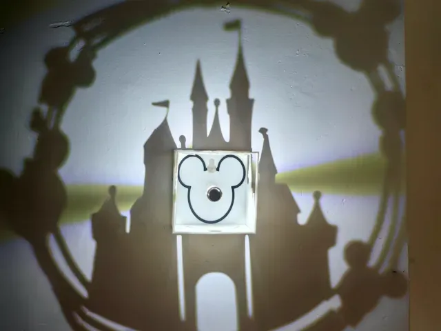 Lampara de sombra del castillo disneydecoc