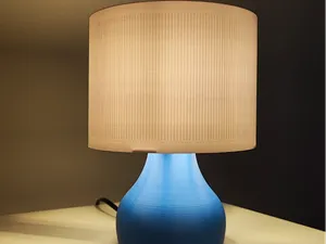 Lampada da comodino (paralume a costine)