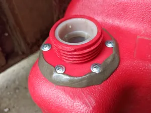 The neck of the outboard motor fuel tank