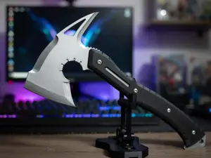 Resident Evil Leon’s Hatchet (AMS Ready)