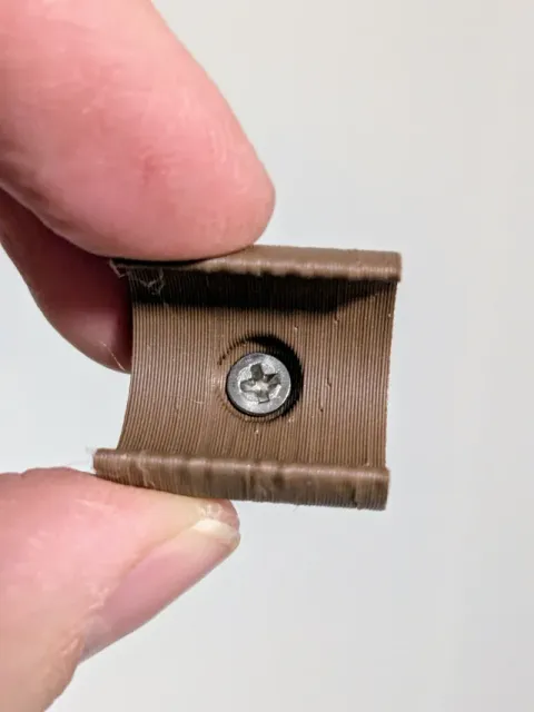 Universal Clip for Rods and Pipes — Image 3 of 7