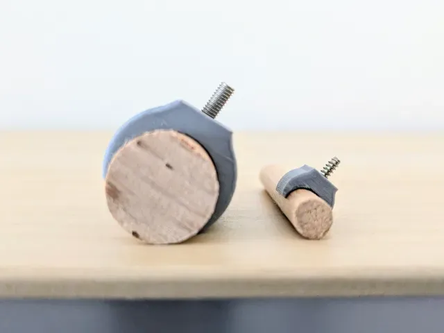 Universal Clip for Rods and Pipes — Image 2 of 7
