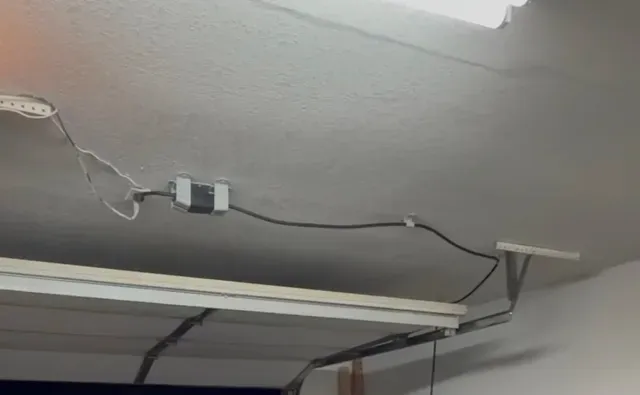 Tesla Mobile Charger V3 Wall/Ceiling Mount System — Image 4 of 6