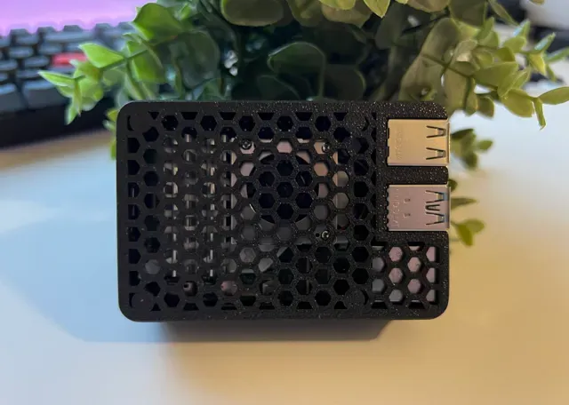 Raspberry Pi 5 Pimoroni Nvme Case v1 — Фото 2 из 3