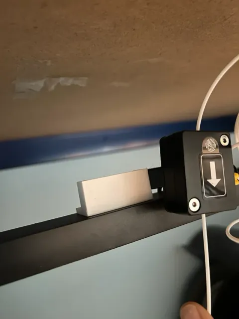 Soporte sensor filamento / Filament sensor support Ender 3 V3 KE — Image 3 of 3