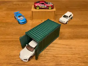 Container 1/64 scale for car diorama garage