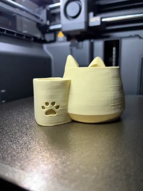 Cute Cat Planter with Pen Holder-Desk Organizer — Image 4 of 6