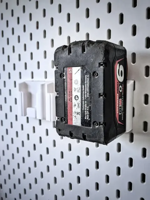 Triple Milwaukee M18 Battery Holder for SKÅDIS — Image 5 of 5