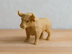 Low Poly Stier – Kraft in klaren Linien