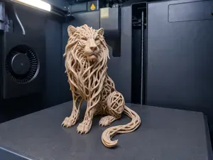 Voronoi Rootwoven Lion – Elegance Woven by Nature