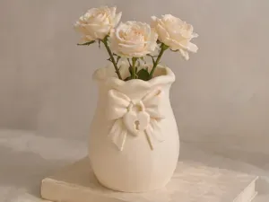 蝴蝶结心锁花瓶
