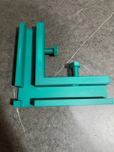 Square corner clamp — Фото 2 из 6