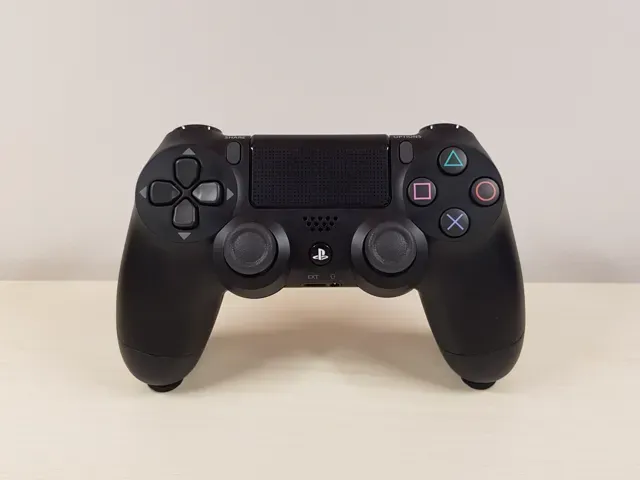 Invisible PS4 Controller Holder Minimalist — Фото 3 из 5