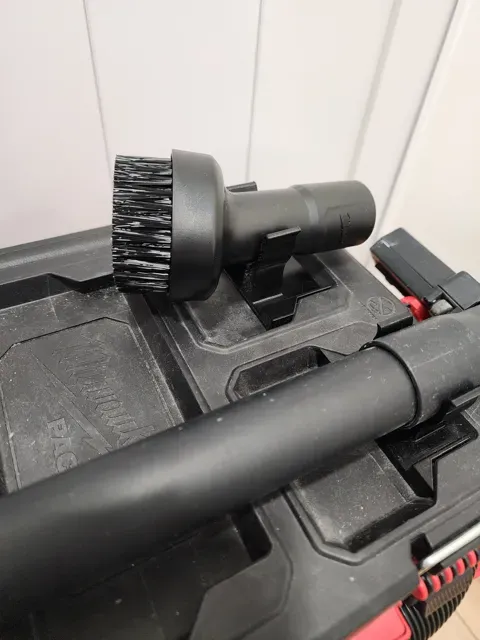 M18 Fuel Vacuum 2.5 gal Brush Holder — Image 4 of 5