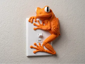 Clinging Tree Frog Switch Plate