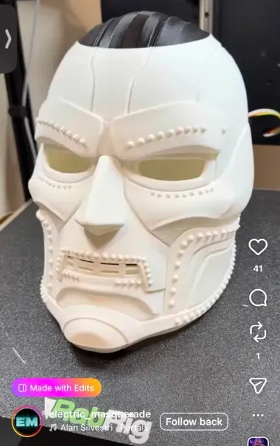 WEARABLE Cosplay 2026 Dr. Doom, Avengers: Doomsday — Фото 3 из 16