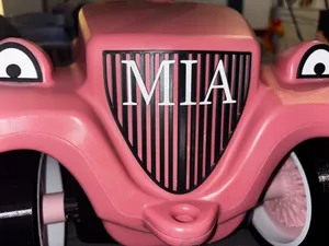 Bobby Car Kühlergrill personalisierbar