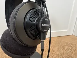 Detachable cable mod for Samson SR850 headphones