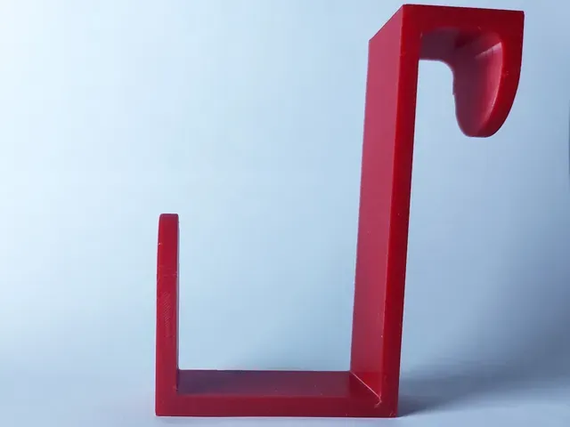 Simple Door Hook Generator - OpenSCAD Customizable — Фото 2 из 2