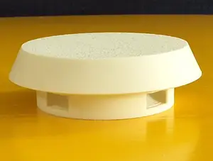 Ant bait box with screw cap