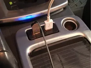 Volvo S40 v50 USB Charger