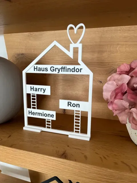 Haus mit Namen ein personalisierbares Deko-Element — Image 2 of 9