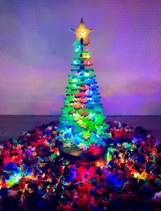 Sapin de Noel sur une ile de filaments