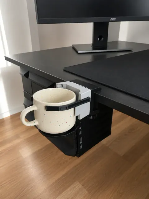 Spring-Action Mechanical Cup Holder Overengineered — Фото 6 из 7