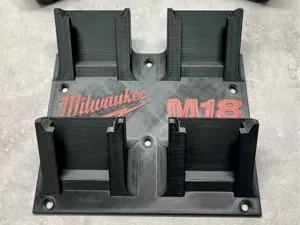 Milwaukee M18 battery wallmount x4