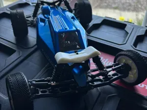 Losi Mini-b front shock tower