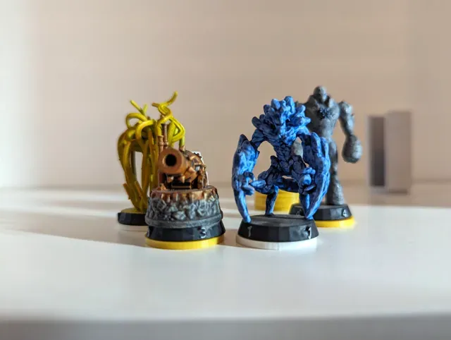 Magnetic Miniature Storage Tray (25mm, Gloomhaven) — Image 7 of 9