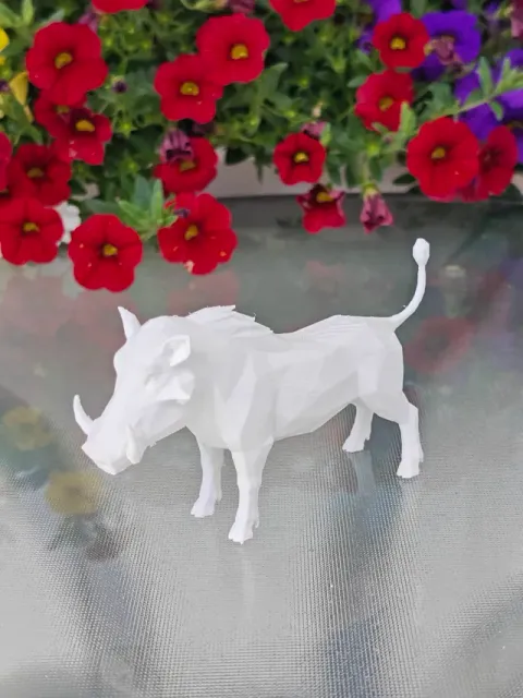 Geometric Low Poly Warthog Figurine — Фото 4 из 9