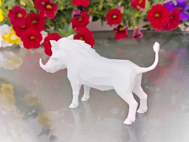Geometric Low Poly Warthog Figurine — Фото 3 из 9