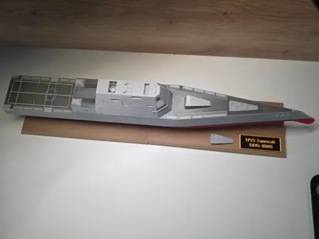 USS Zumwalt DDG-1000 1:350 — Image 5 of 10