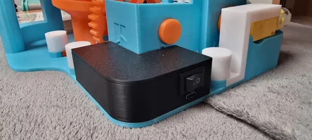 Battery powered Marble Run 003 — Image 2 of 3