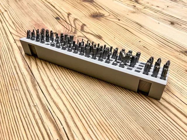 Wall-mounted bit holder for 88 bits — Фото 9 из 12