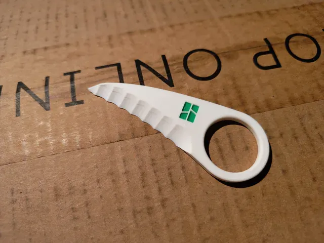 Box opener plastic knife with teeth and bambu logo — Image 2 of 3