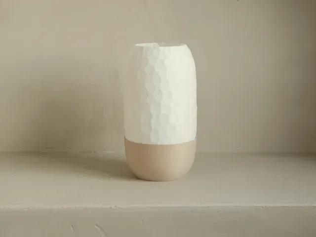 Table Lamp - with Bionic Pattern — Image 4 of 13