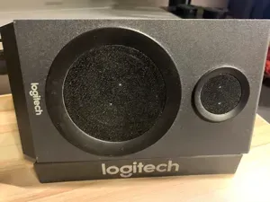 Logitech Z333 Speaker horizontal stand