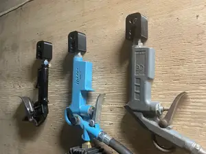 Werkstatt-Druckluft-Halterung für Werkzeuge