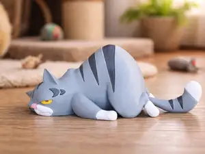 Bored cat (multipart)