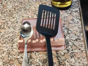 Kitchen Utensil Rest – No Mess, No Stress!