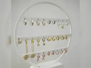 Jewelry hanger