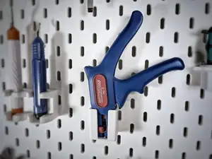 WEICON Stripper NO.5 Skadis holder