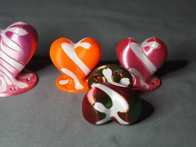 Small Heart Spiral vortex illusion fidget - v2.1 — Фото 5 из 10