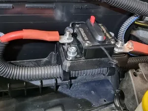 Opel Astra G Sicherungshalter für Hifianlage
