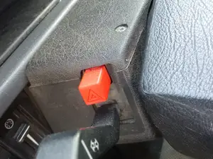 Warnblinkschalter Volvo 940